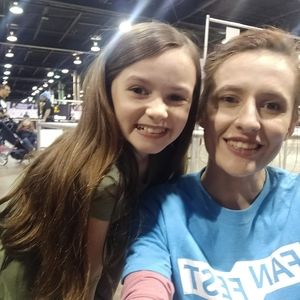 Meet your Posher, Desiree